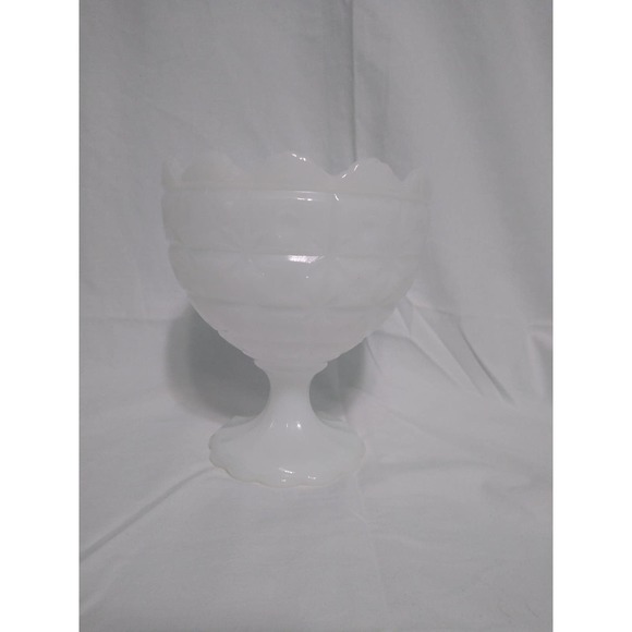 Napco 1185 milk glass candy dish - Picture 1 of 6